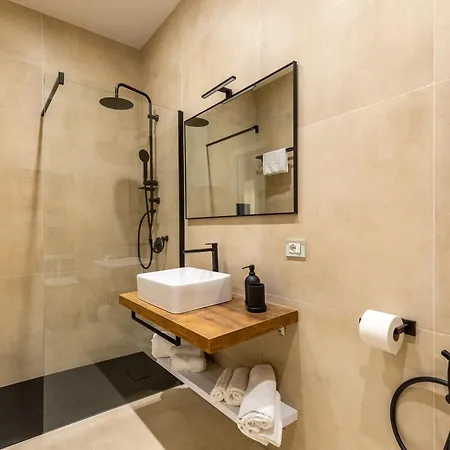 Casa Lounge Costituzione Κάλιαρι