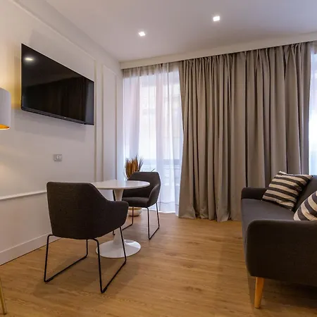 Casa Lounge Costituzione 4*