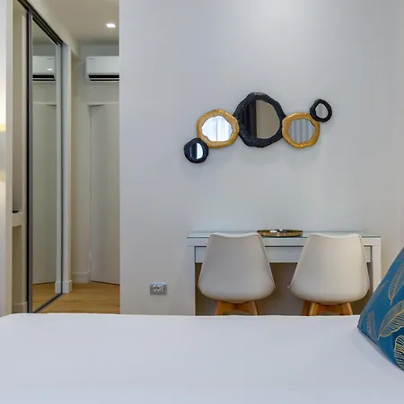 Casa Lounge Costituzione 4*