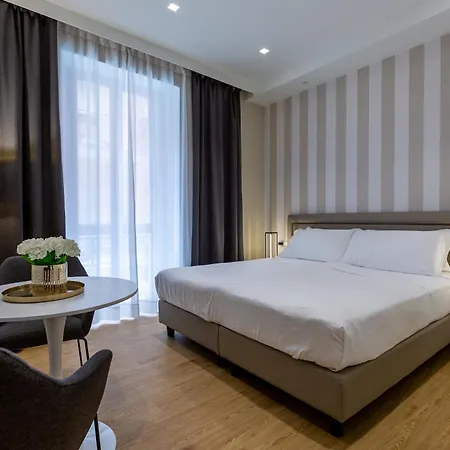 Casa Lounge Costituzione Πανσιόν 4*