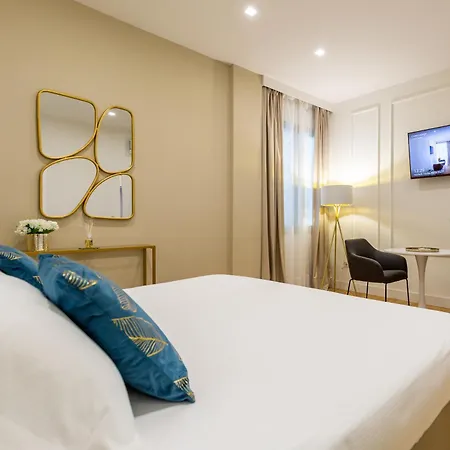 Πανσιόν Casa Lounge Costituzione