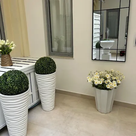 Πανσιόν Casa Lounge Costituzione Κάλιαρι
