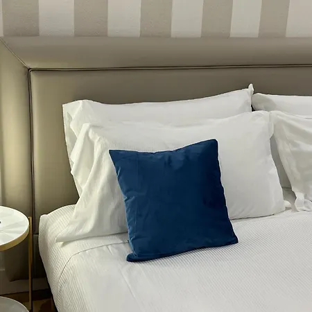 Πανσιόν Casa Lounge Costituzione 4*