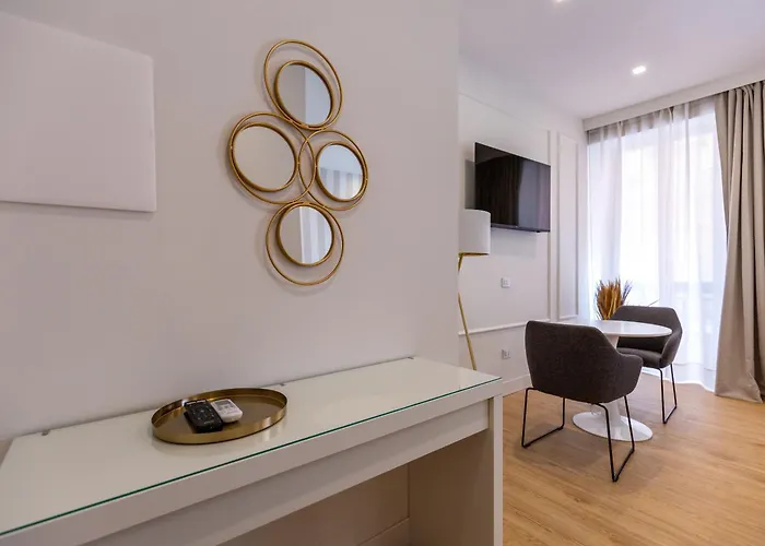 Casa Lounge Costituzione 4*